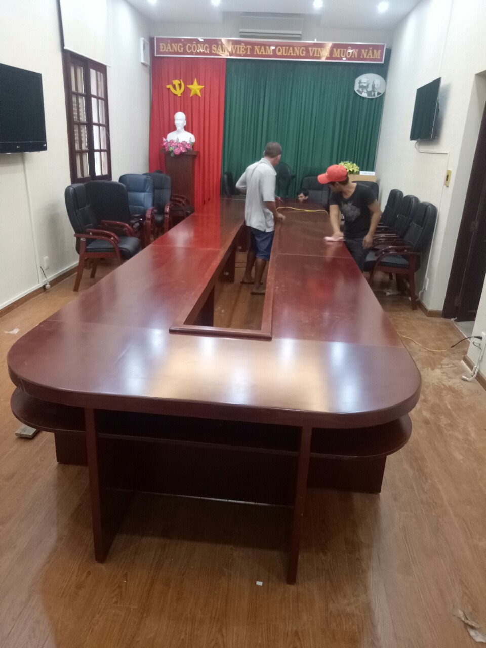 bàn họp cao cấp