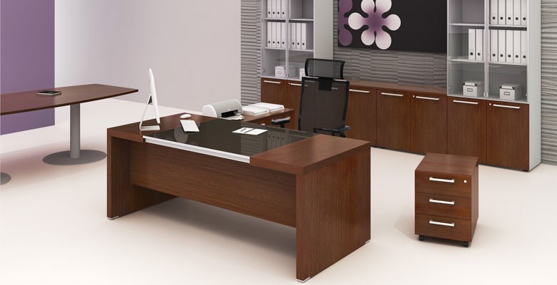 b&agrave;n l&agrave;m việc gi&aacute;m đốc