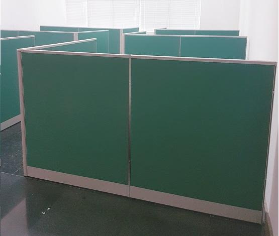 Vách ngăn bàn làm việc nhôm nỉ VNNN-09